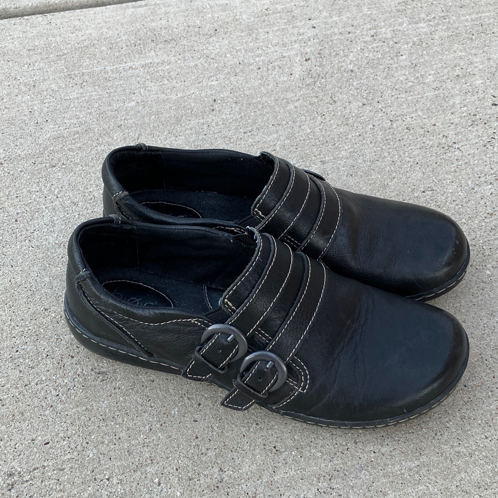b.o.c. Womens Black Leather Loafers with Buckle Detail